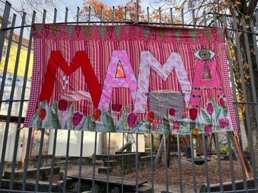 Mama